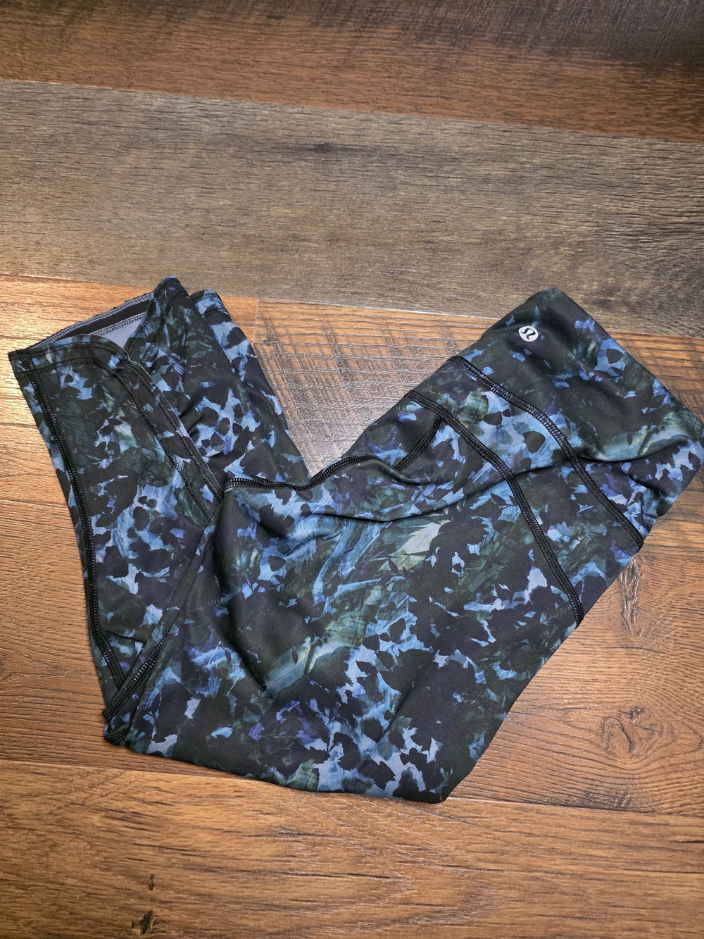 Lululemon Run: Top Speed Cropped Leggings Size 4